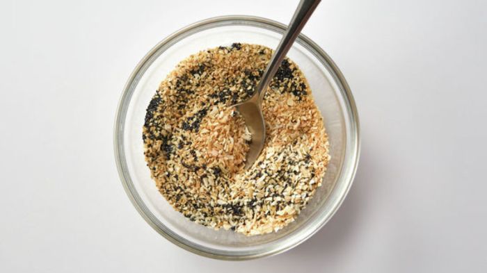 Diy everything bagel seasoning