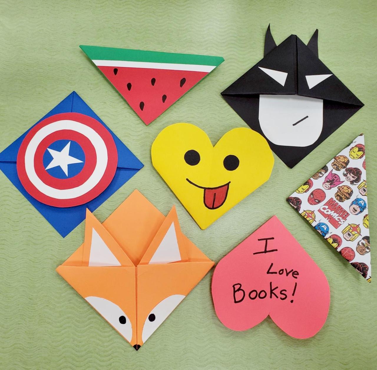 Diy corner bookmarks